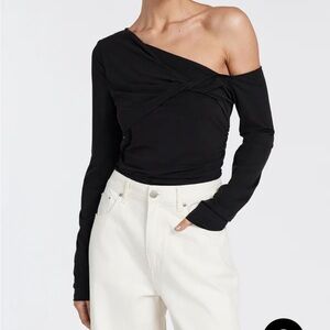 DISSH Asymmetric long sleeve knit top